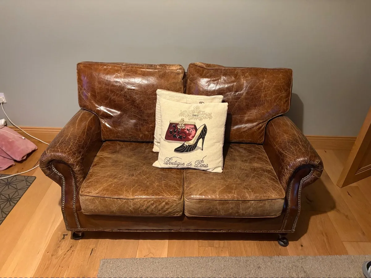 Couch - Image 2
