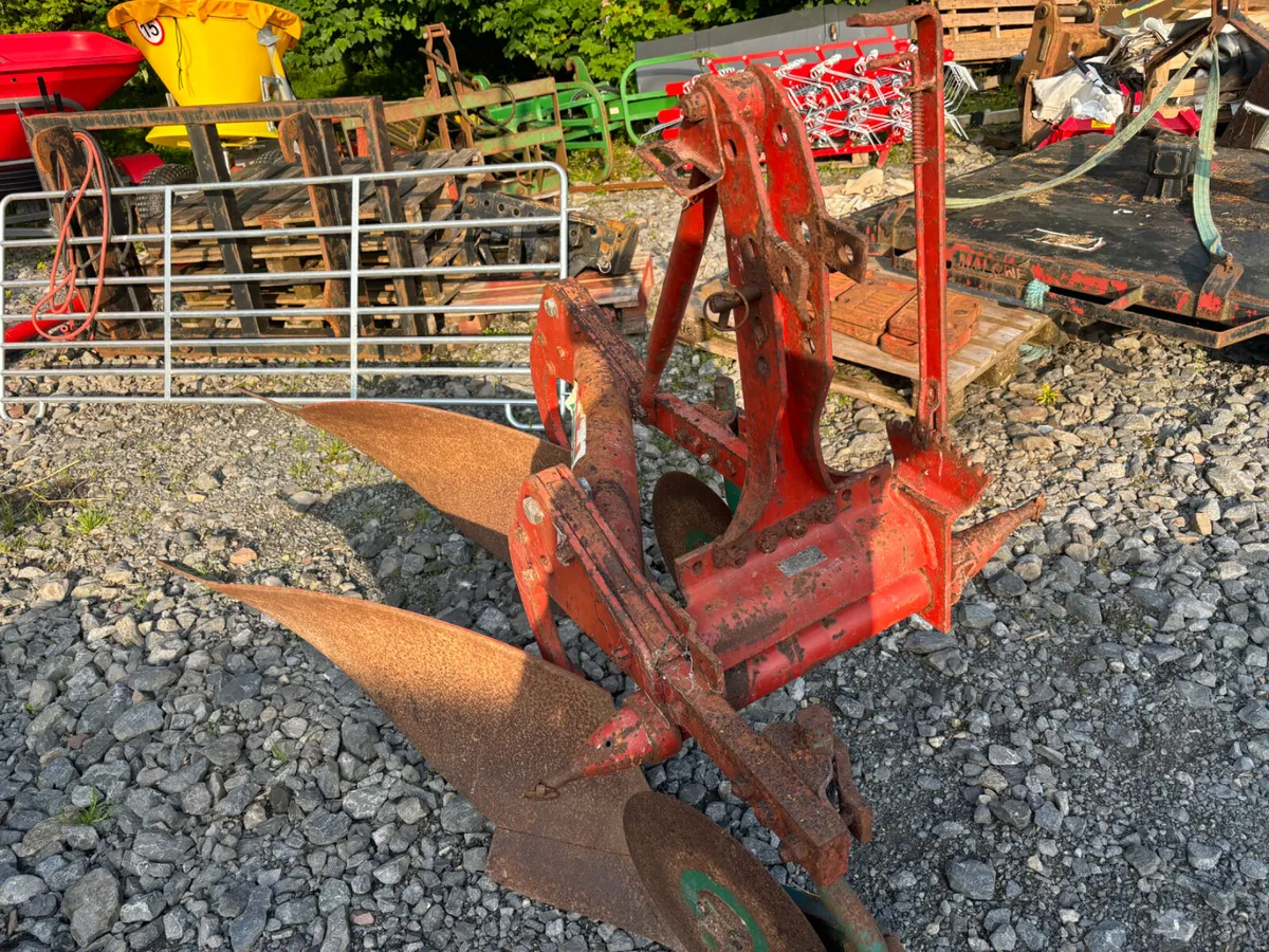 Kverneland Two Furrow Plough - Image 4