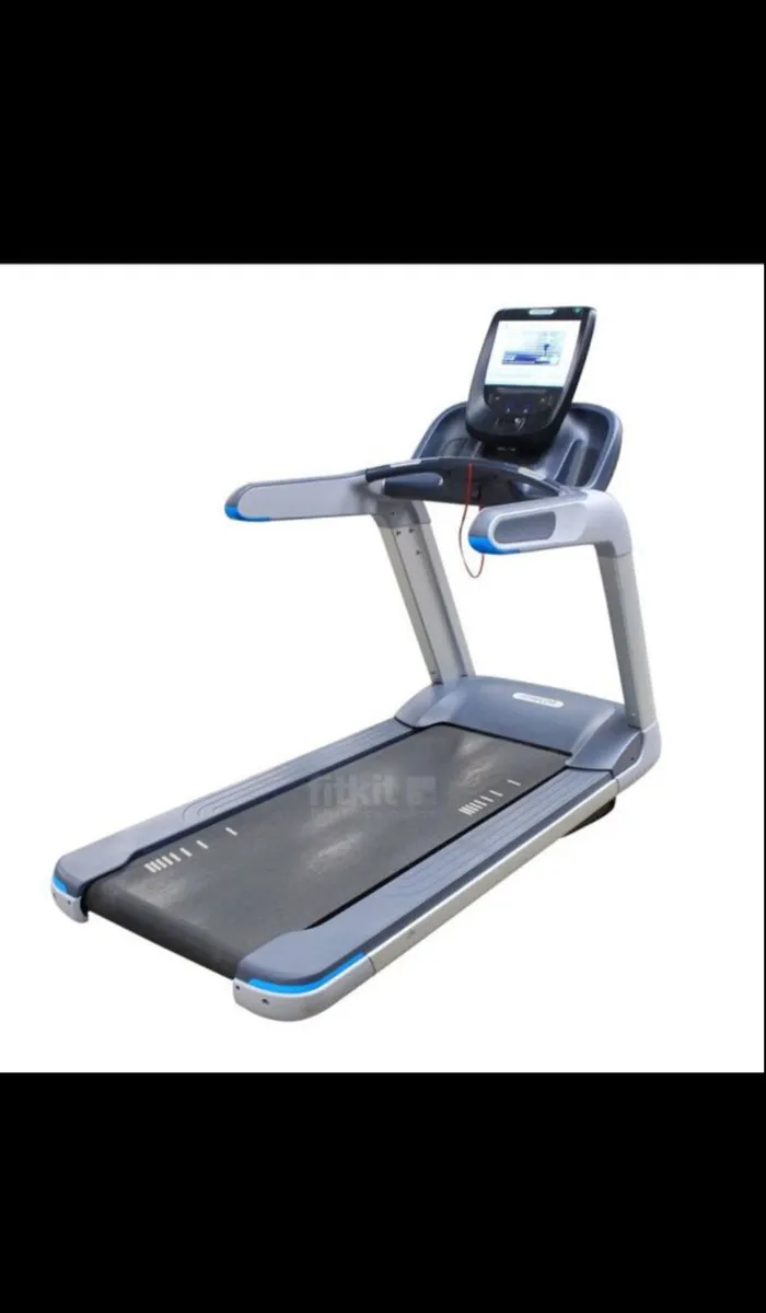 PRECOR TRM885 TREADMILL WITH P80 CONSOLE - Image 3
