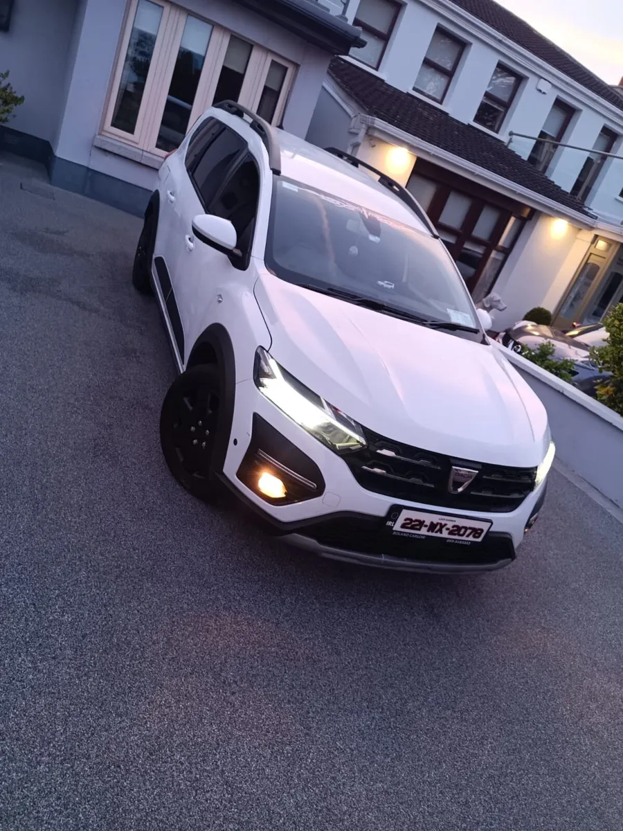 2022 Dacia Jogger TCe 110 Comfort - 7 Seater - Image 2