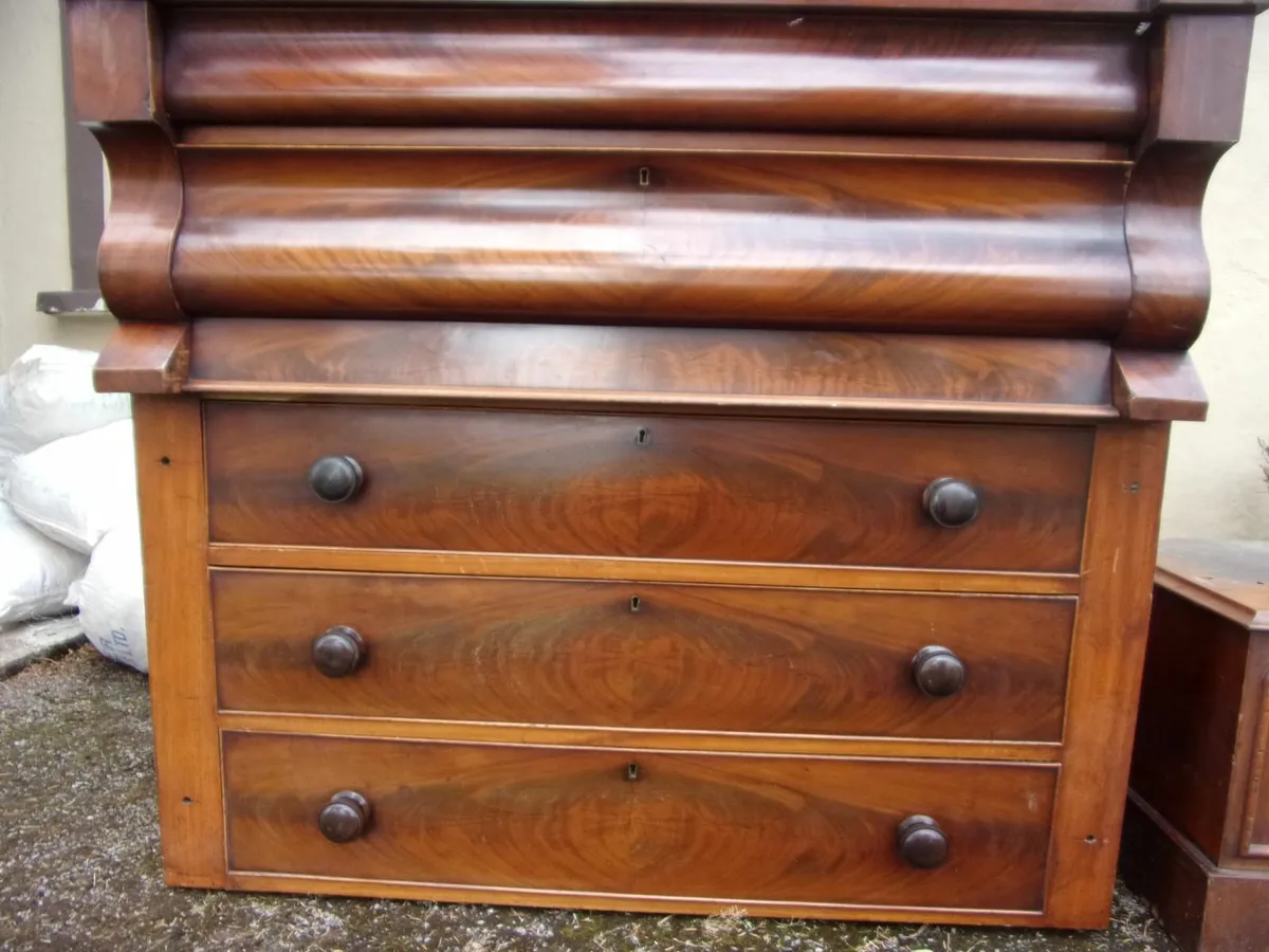 Chest of Drawers - Image 1