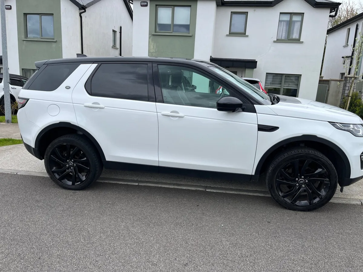 Land Rover Discovery Sport 2018 - Image 4