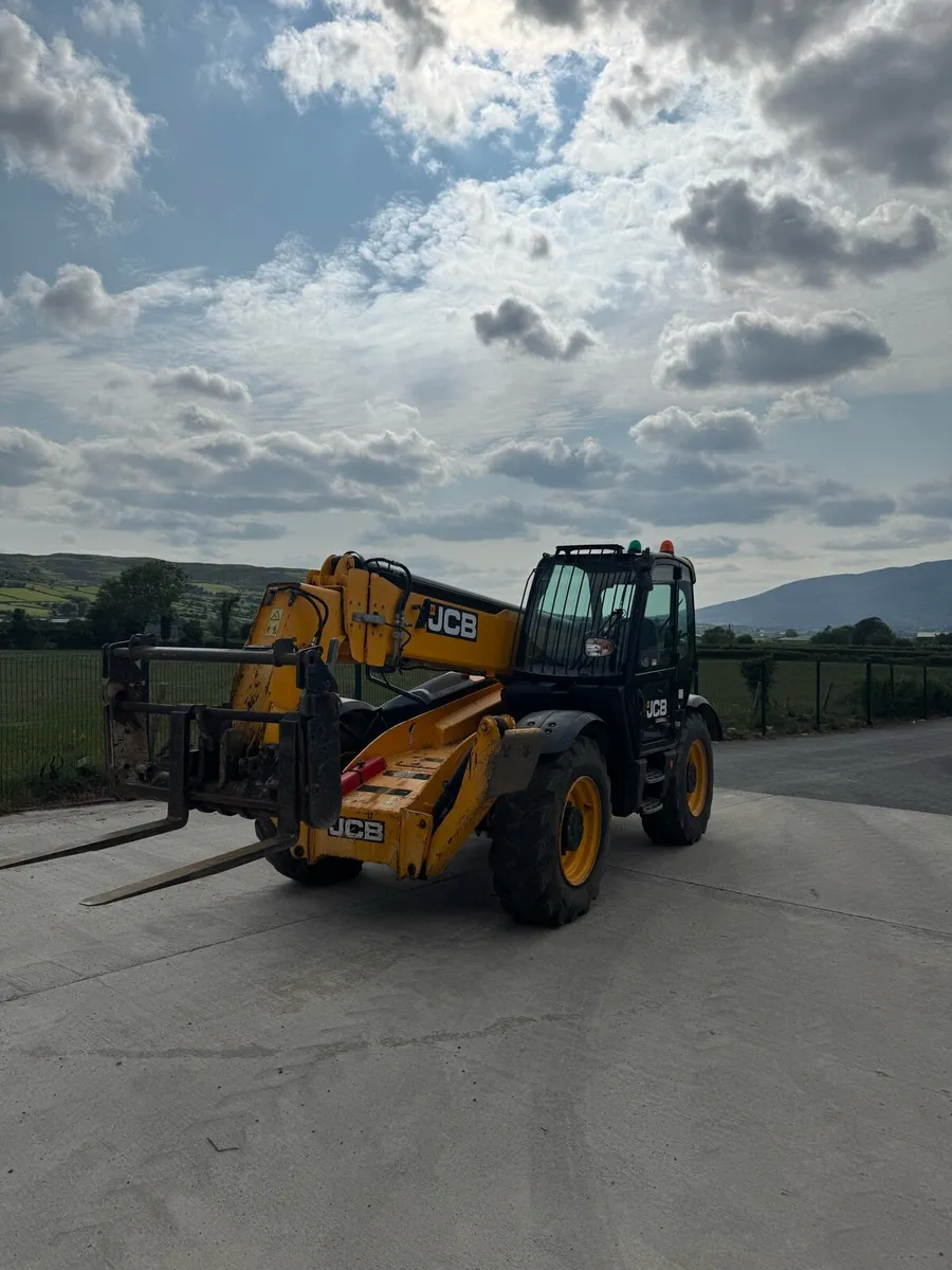 JCB 540-140 Hi Viz - Image 2
