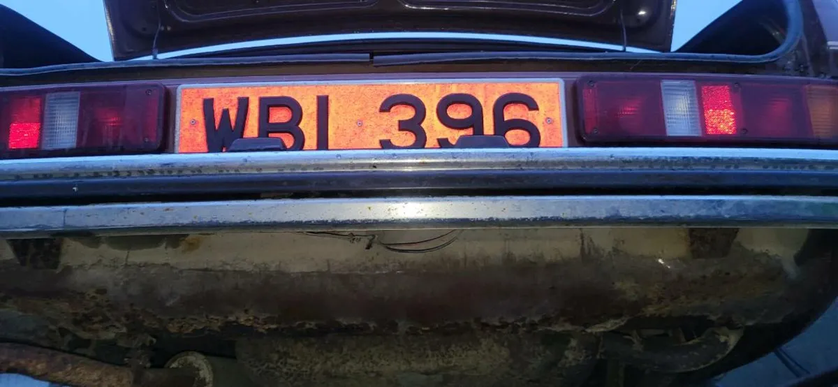 Vintage car - Image 2