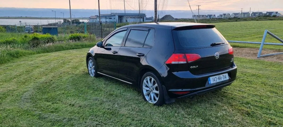 2014 Volkswagen Golf - Image 3