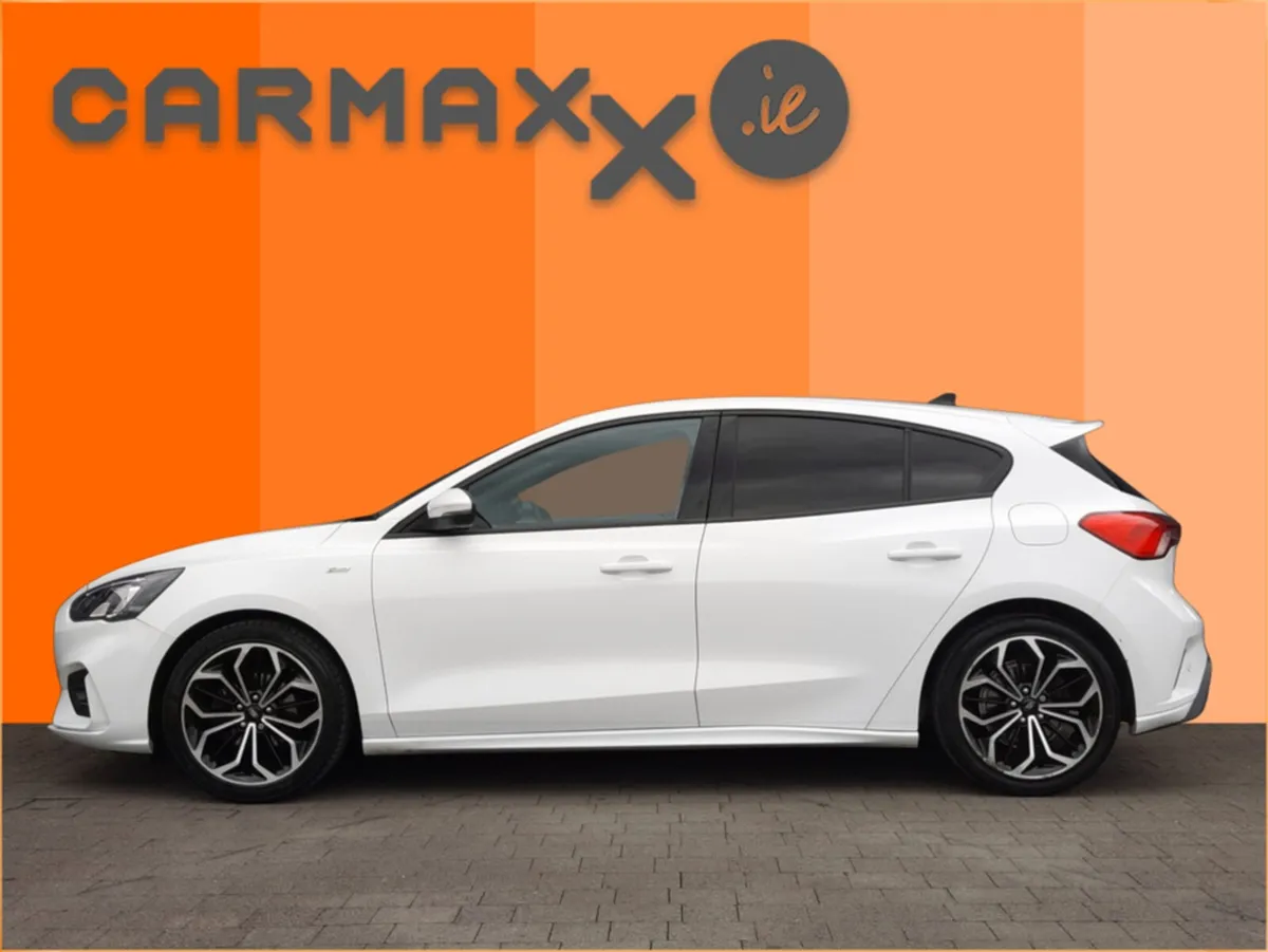 Ford Focus 1.5TDI 5DR ST-LINE EDITION - Image 3