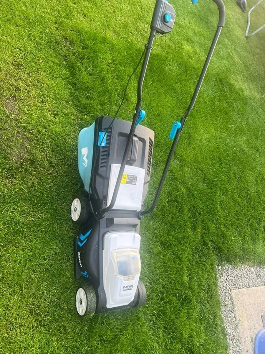 Lawnmower- Battery - Image 1