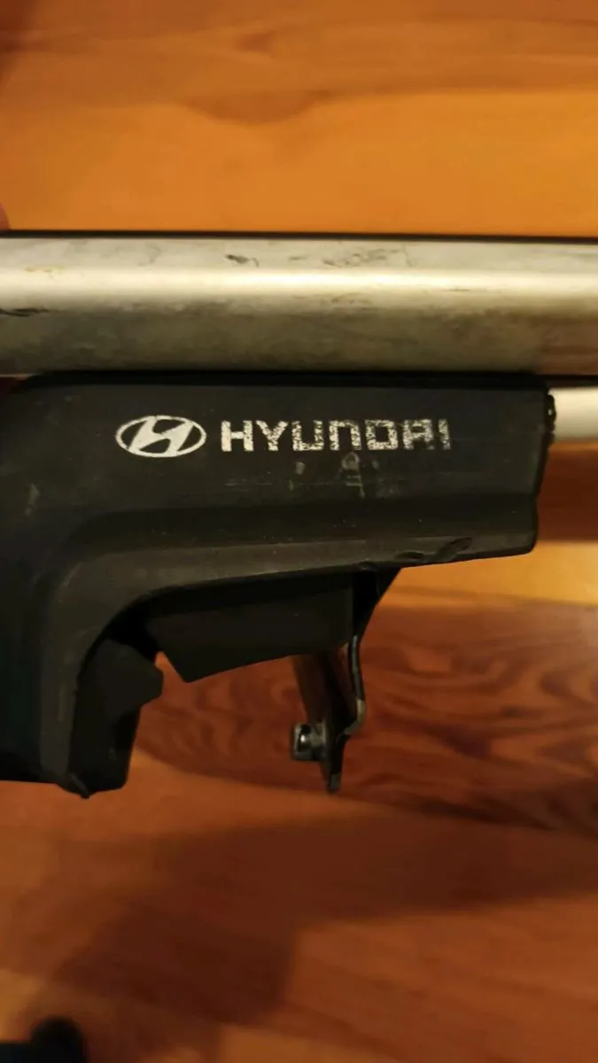 Hyundai Tuscon Roof Rack - Image 1