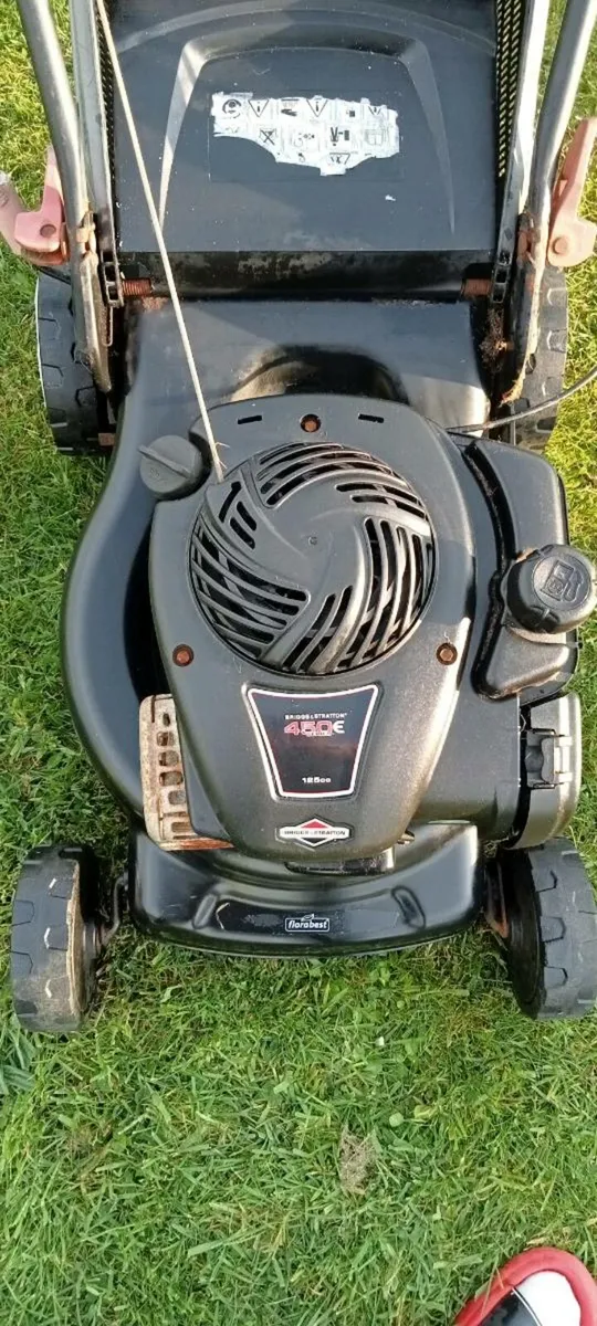 Briggs & Stratton Lawnmower - Image 3