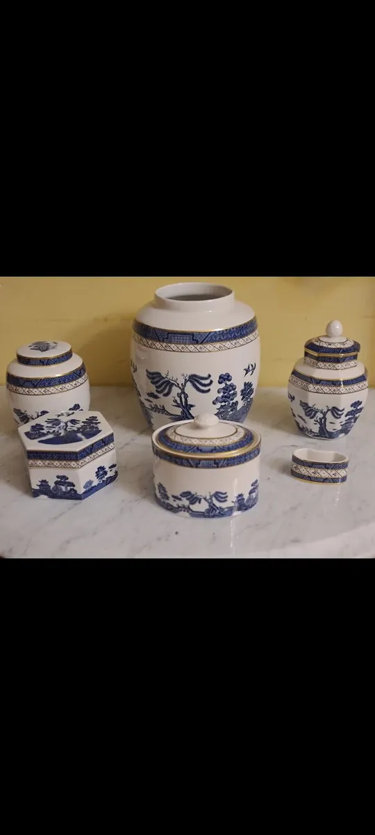 Royal Doulton - Image 1