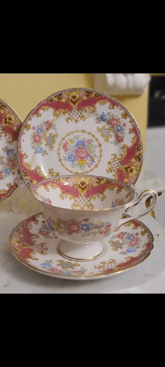 Shelley sheraton collectors teaset - Image 2