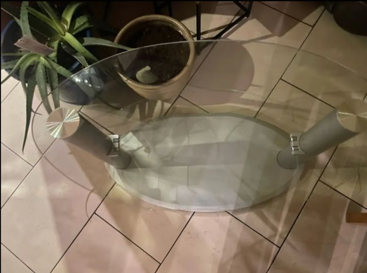 Tv table - Image 1