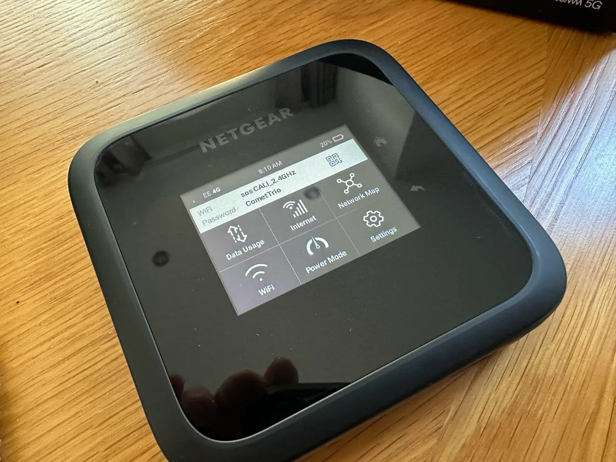 Netgear Nighthawk M6 mobile router - Image 2