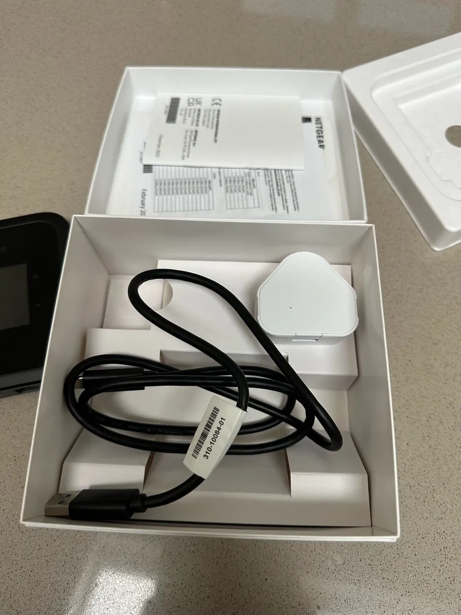 Netgear Nighthawk M6 mobile router - Image 3
