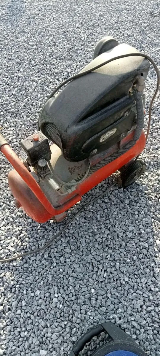 Sealey Air compressor 50l - Image 2