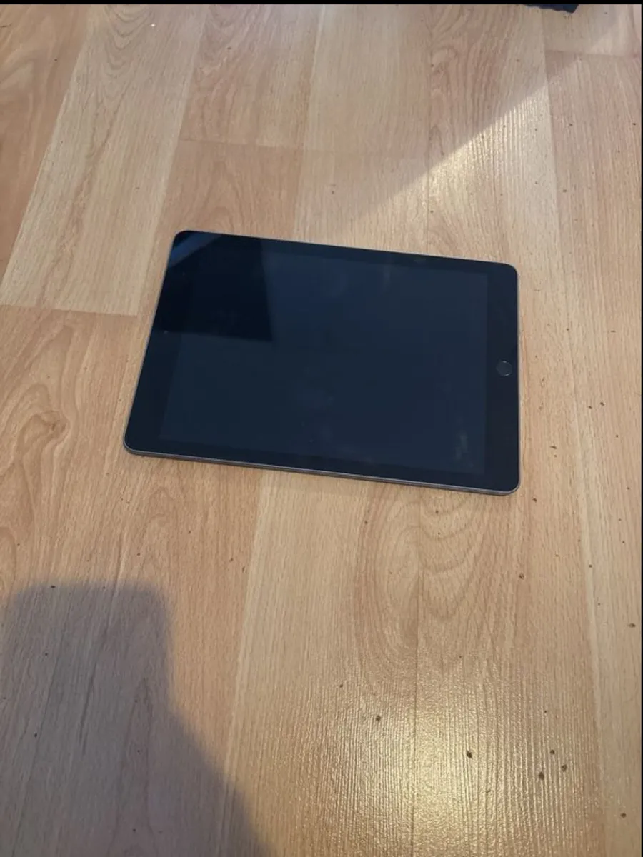 iPad (2021) edition - Image 2