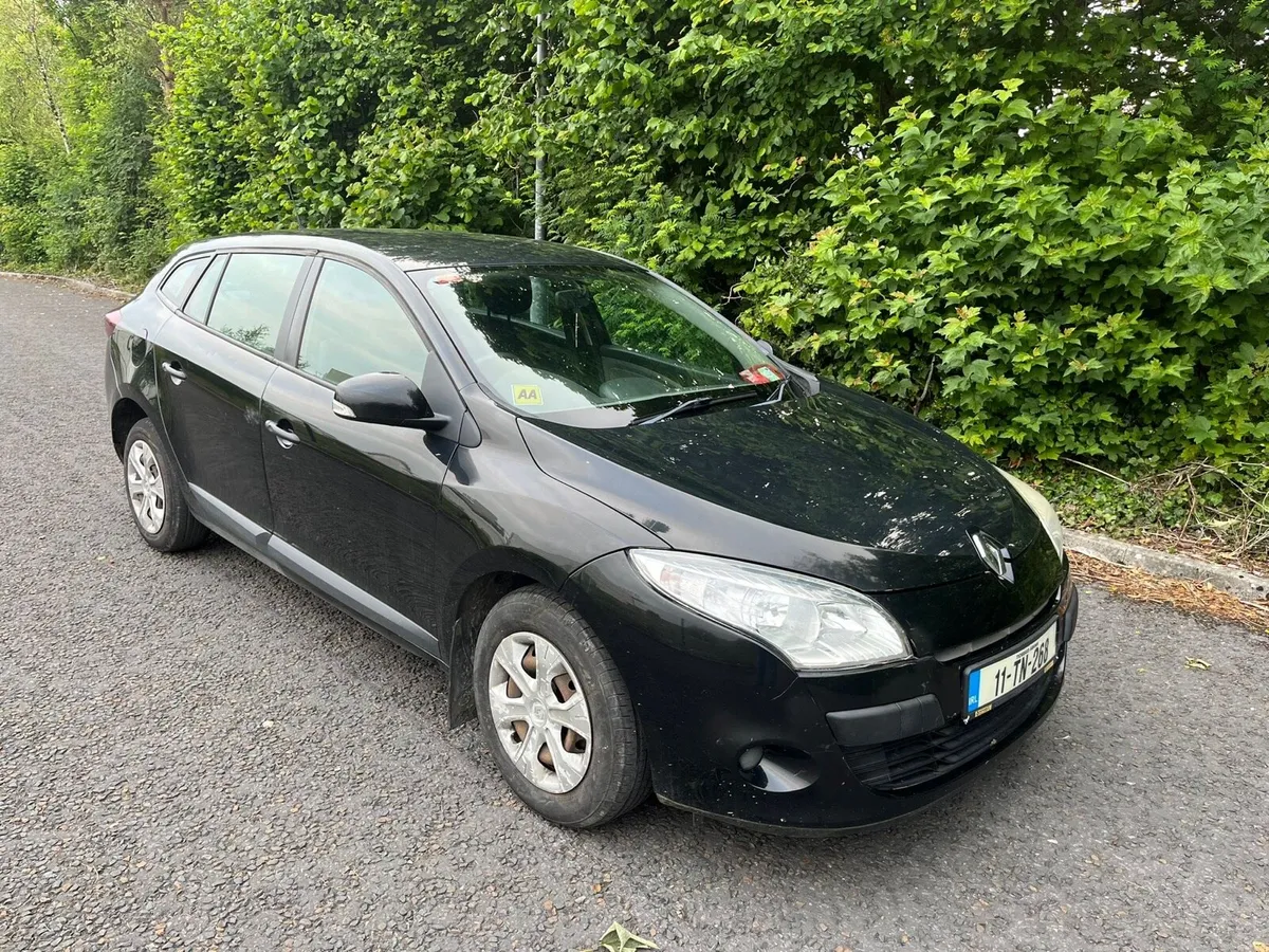 2011 Renault Megane - Image 2