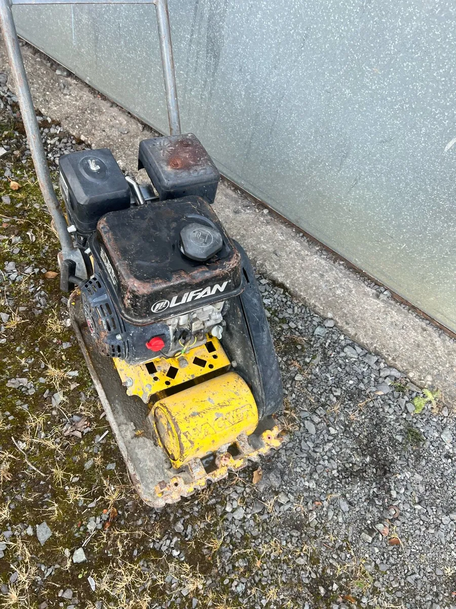 Wacker Plate Compacting Plate Wacker Neuson - Image 1