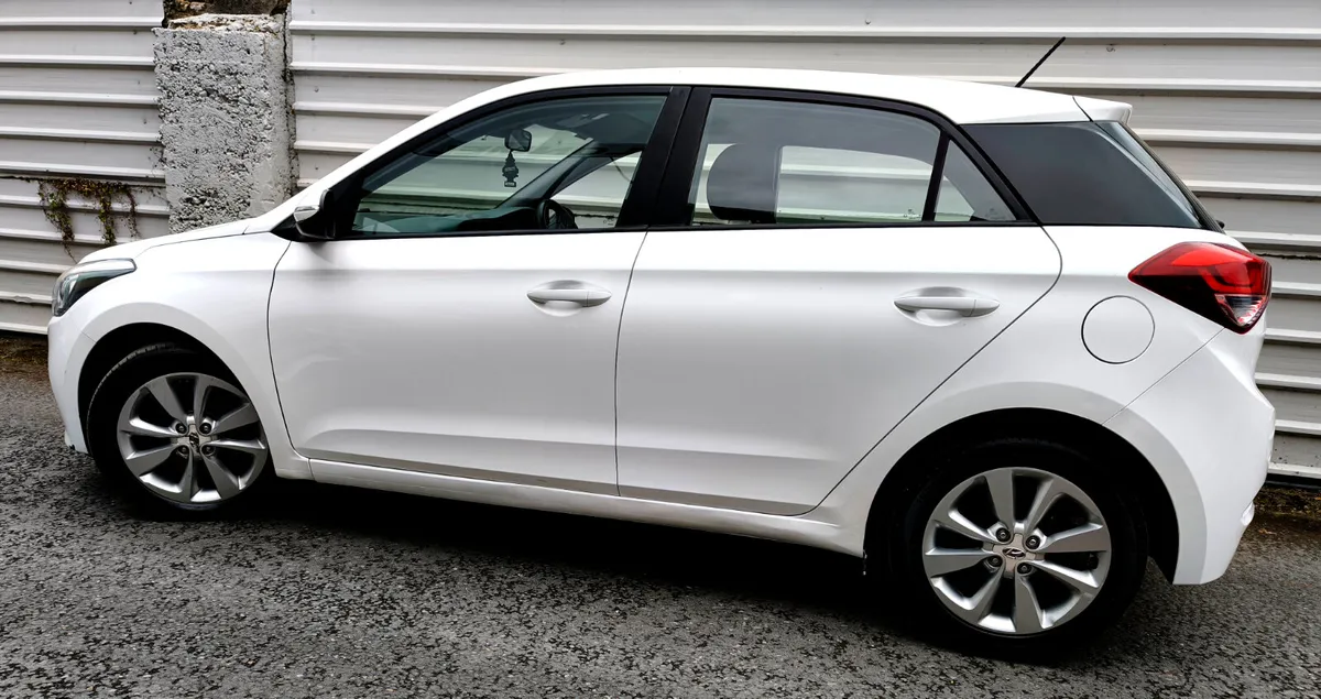 Hyundai i20 2017 NEW NCT FINANCE, WARRANTY - Image 3