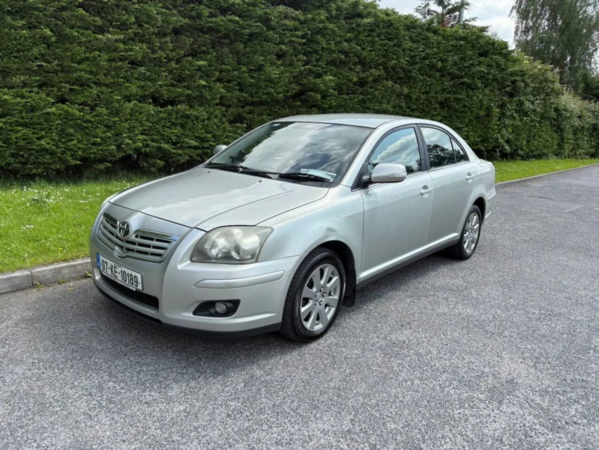 Toyota Avensis RC D-4d Strata - Image 1