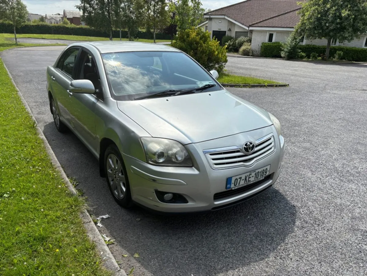 Toyota Avensis RC D-4d Strata - Image 2