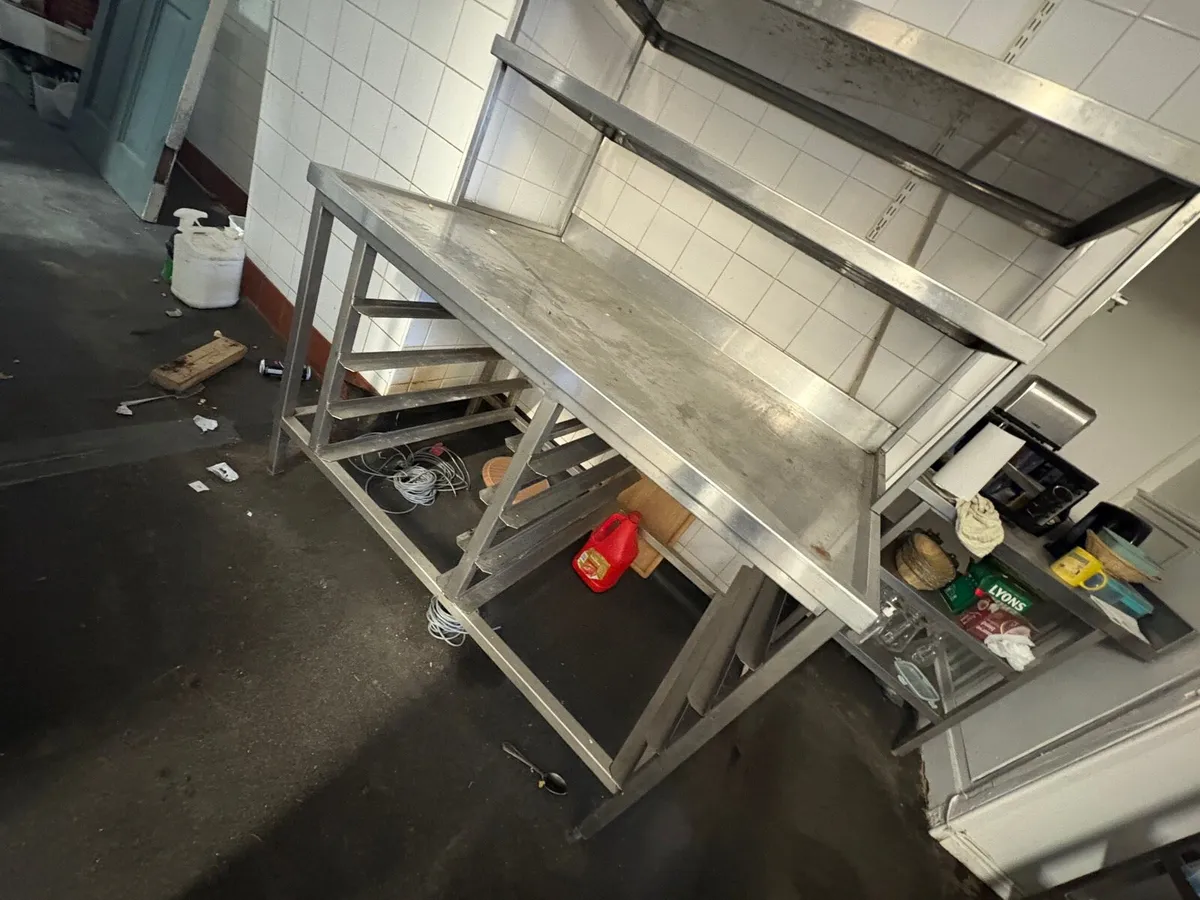 Stainless steel commercial table - Image 2