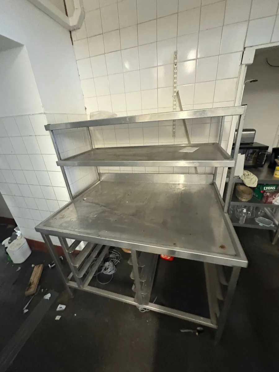 Stainless steel commercial table - Image 3