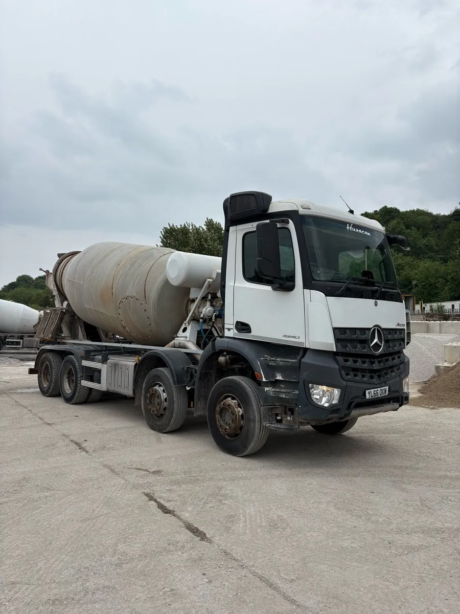 2017 Mercedes Arocs Concrete Mixer - Image 1