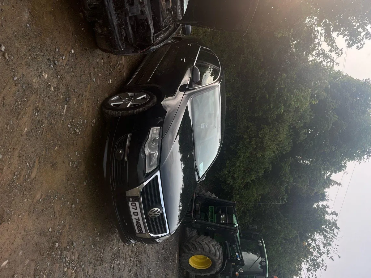 Low mile B6 Passat 2750ono - Image 2