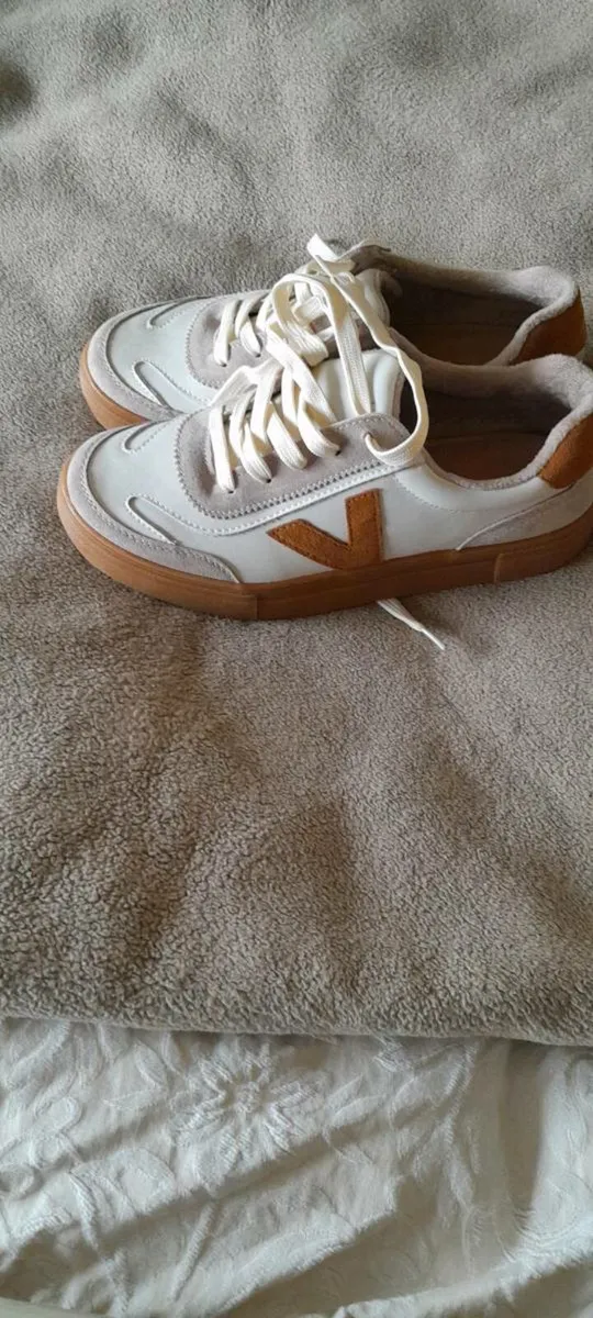Shoes - Image 2