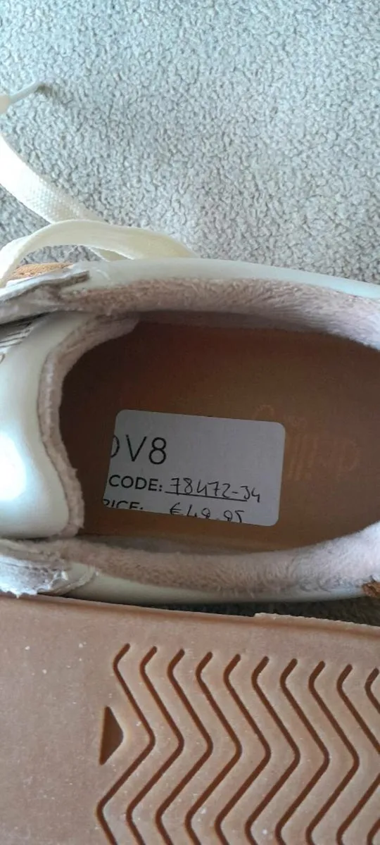 Shoes - Image 4
