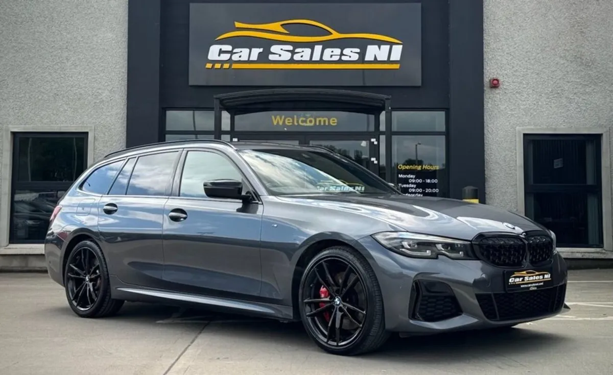 BMW 3 Series 3.0 M340d MHT Touring 5dr Diesel Aut - Image 1