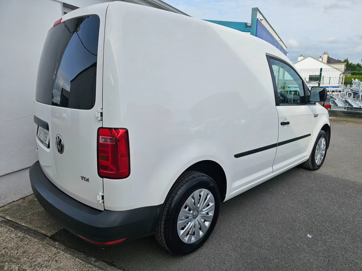 2018 Volkswagen Caddy 2.0Tdi 75BHP Manual - Image 3