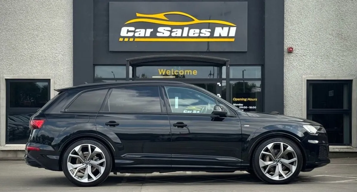 Audi Q7 3.0 TDI V6 50 Black Edition SUV 5dr Diese - Image 3