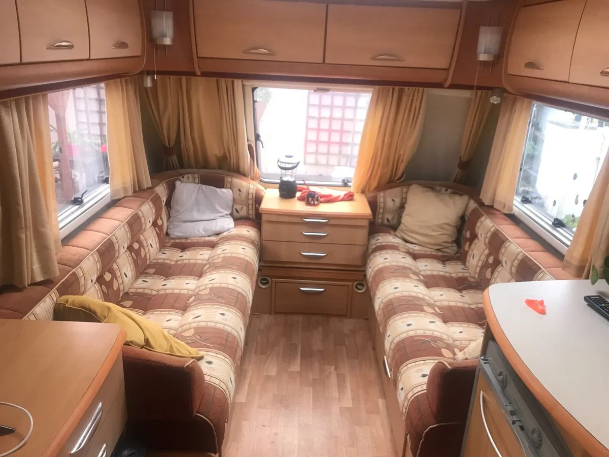 Caravan - Image 2