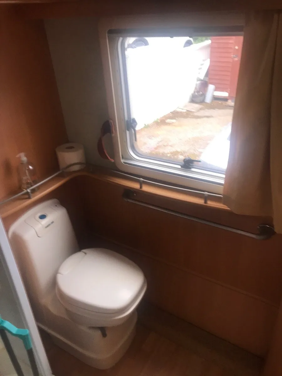 Caravan - Image 4