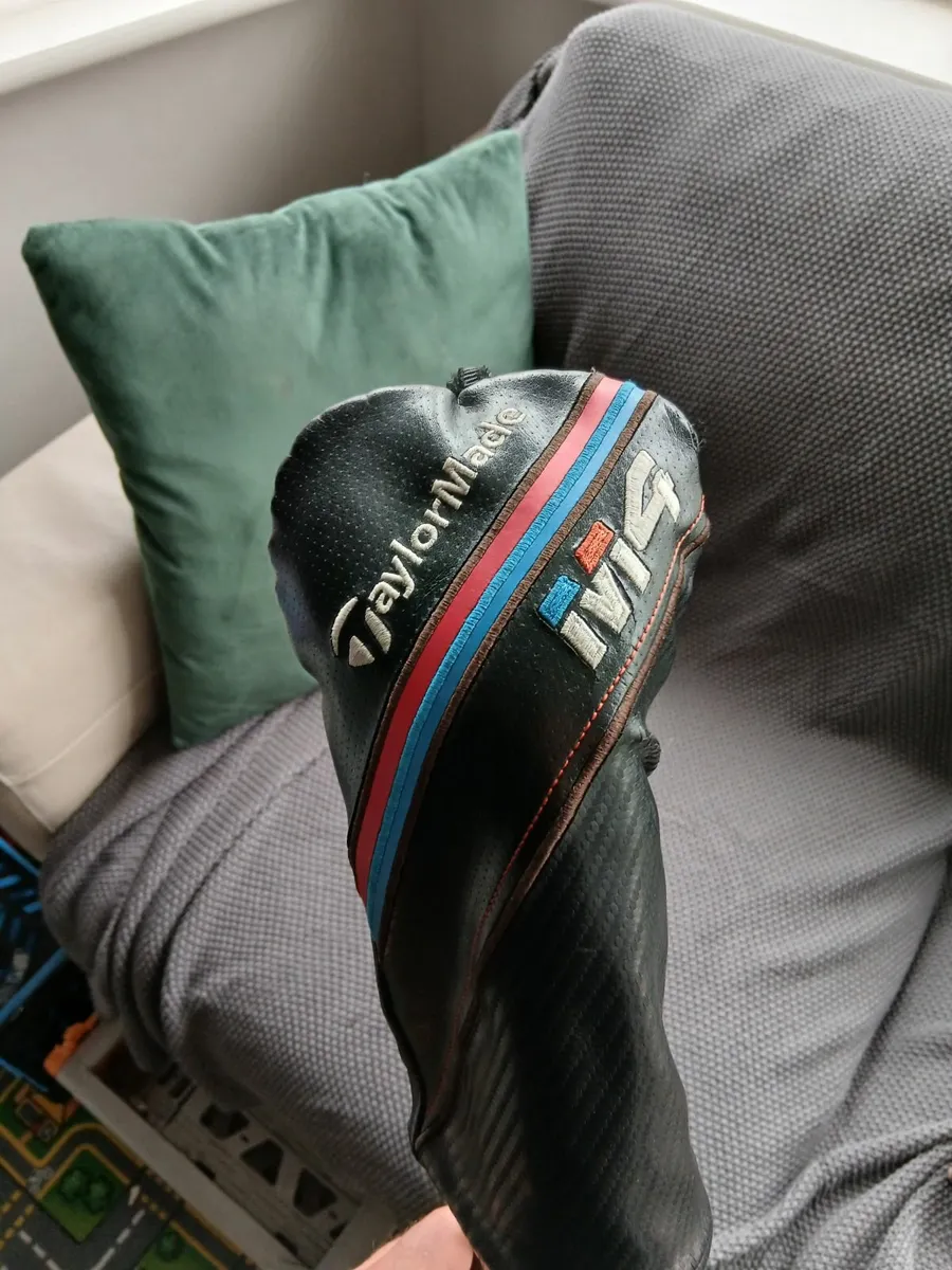 Golf club - Image 1