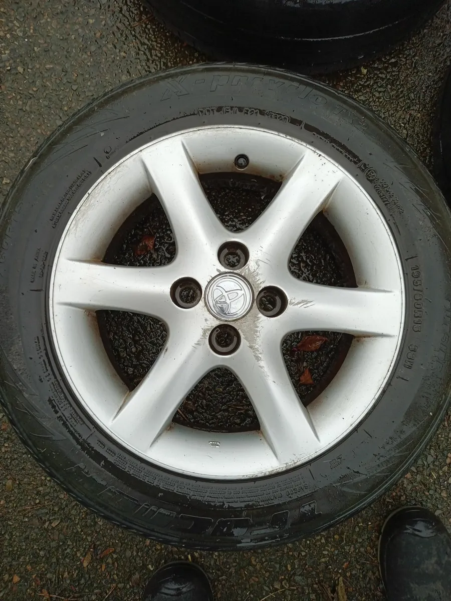 3.  2005  Toyota Corolla Alloy Wheels 30euro EACH - Image 3