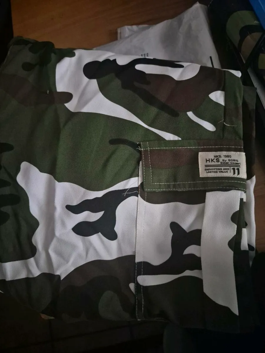2 NEW PAIRS OF CARGO PANTS - Image 1