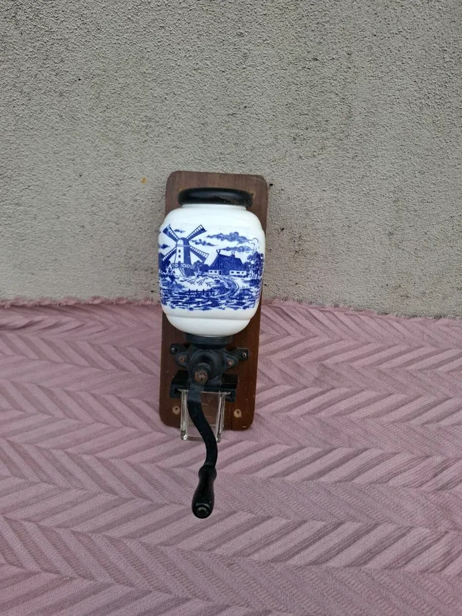 Wall coffee grinder postage possible