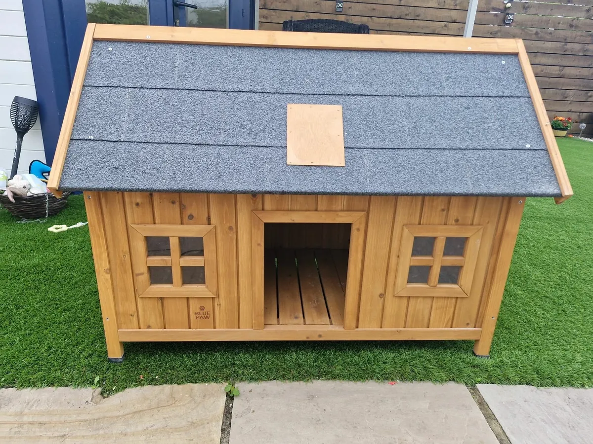 Dog house - Image 1