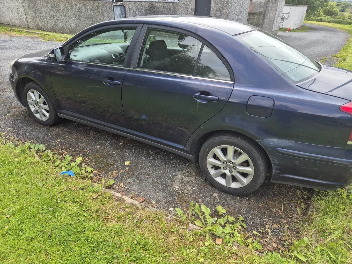 Toyota Avensis 2006 - Image 2