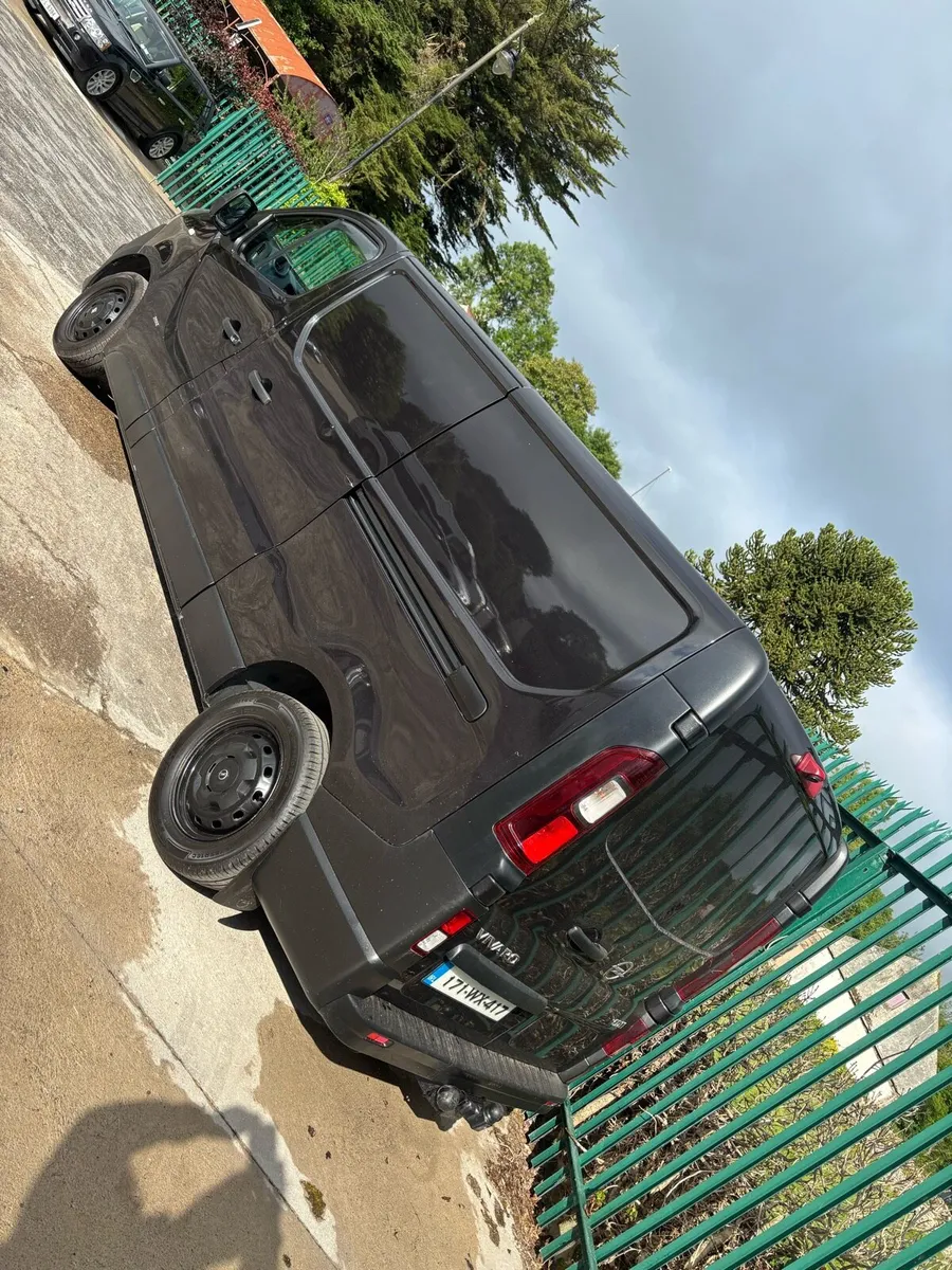 Opel Vivaro - Image 2