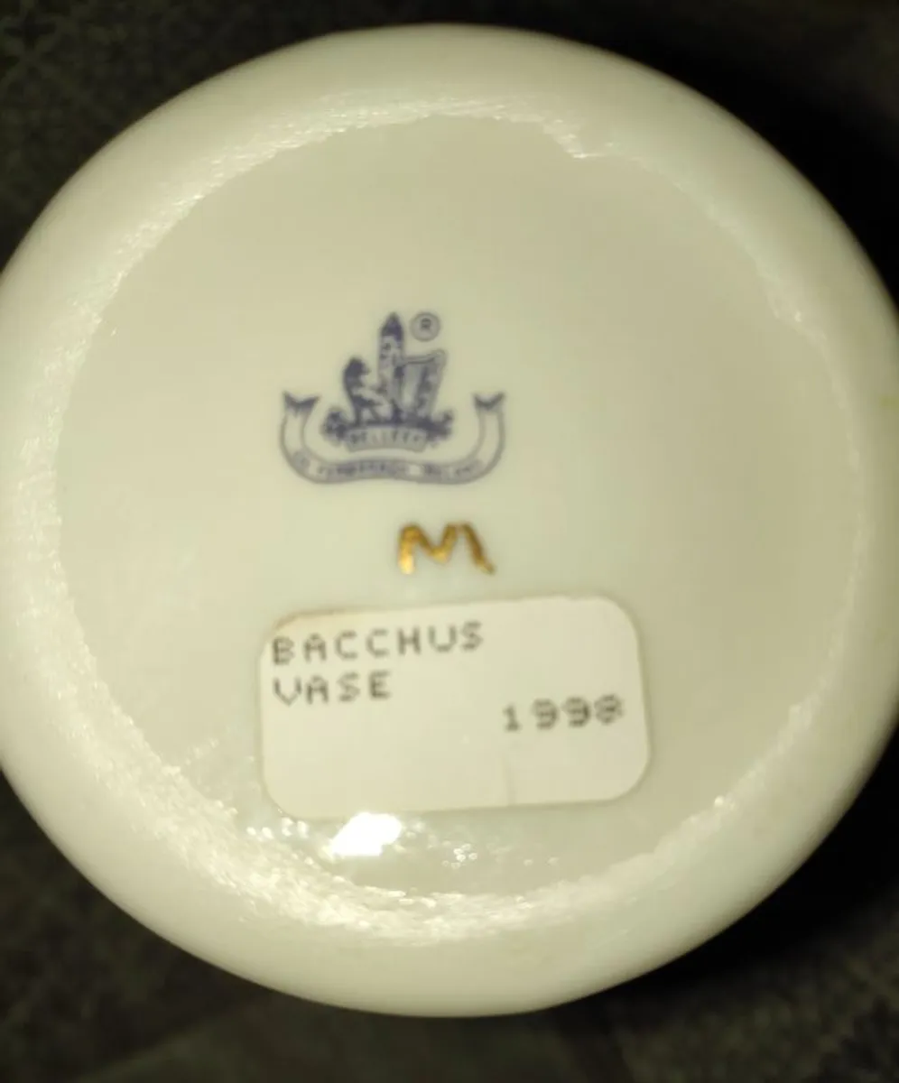 Vintage Belleek Bacchus vase, 8th mark - Image 4