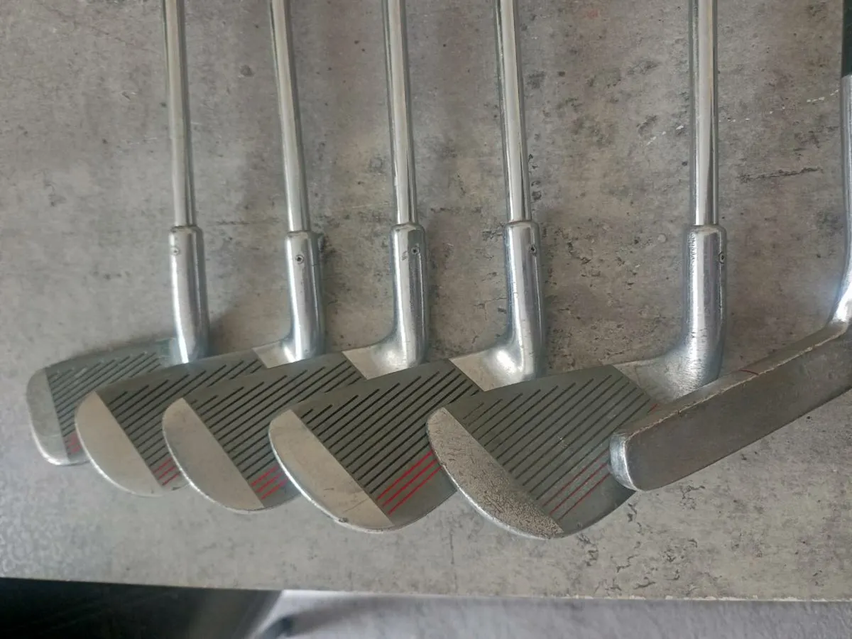 Masters golf irons. Right handed clubs. - Image 3