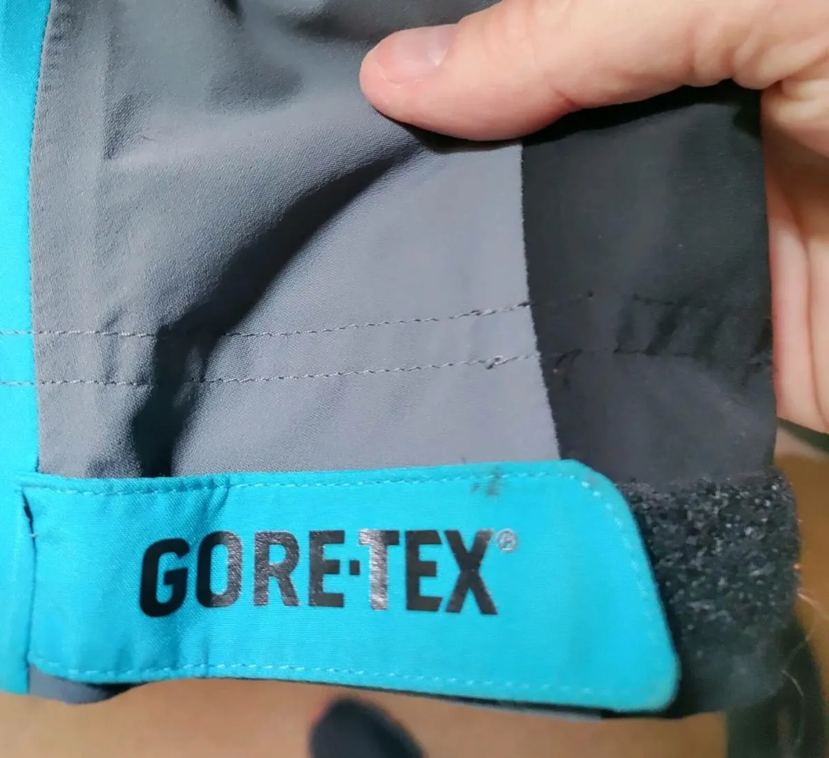 Adidas Goretex golf Jkt XL - Image 4