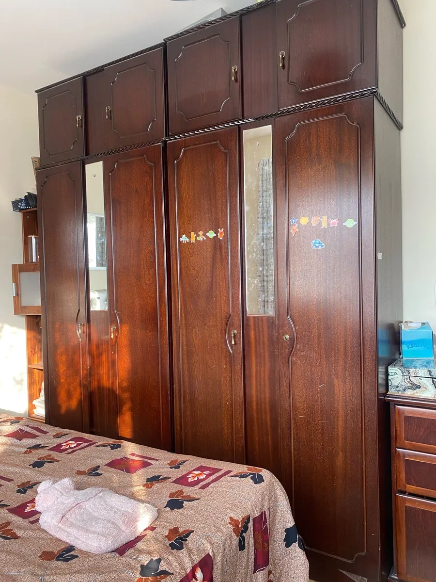 wardrobe - Image 1