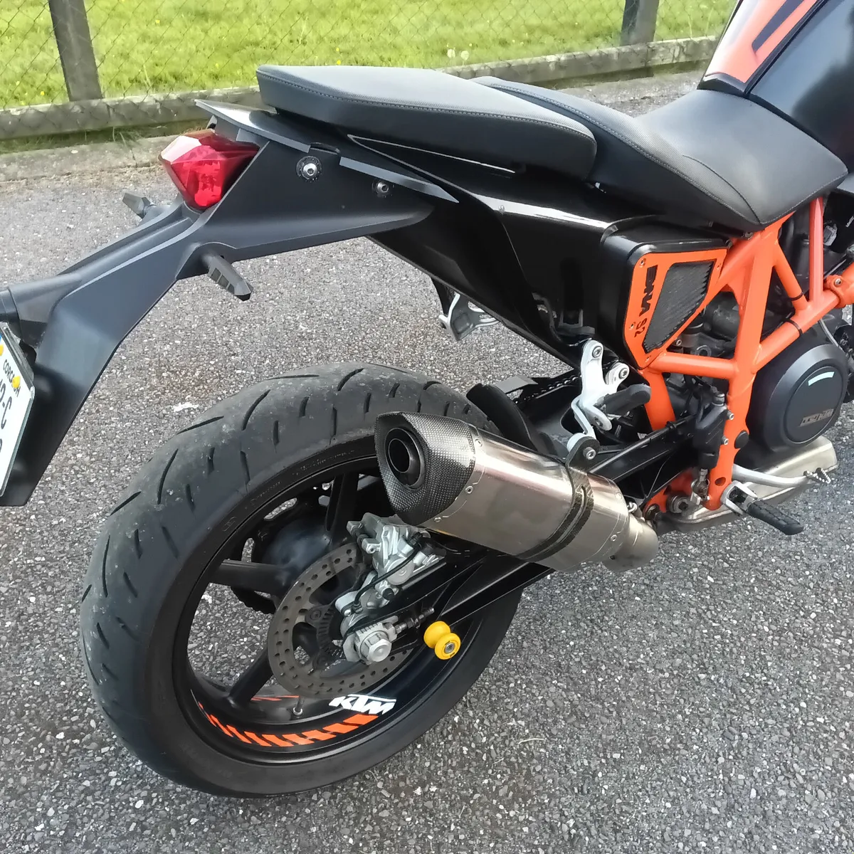 2012 KTM 690 Duke - Image 4