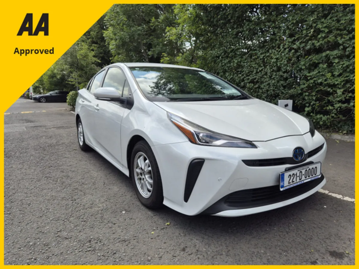TOYOTA PRIUS / 2022 / 1.8 PETROL HYBRID / AUTO - Image 3