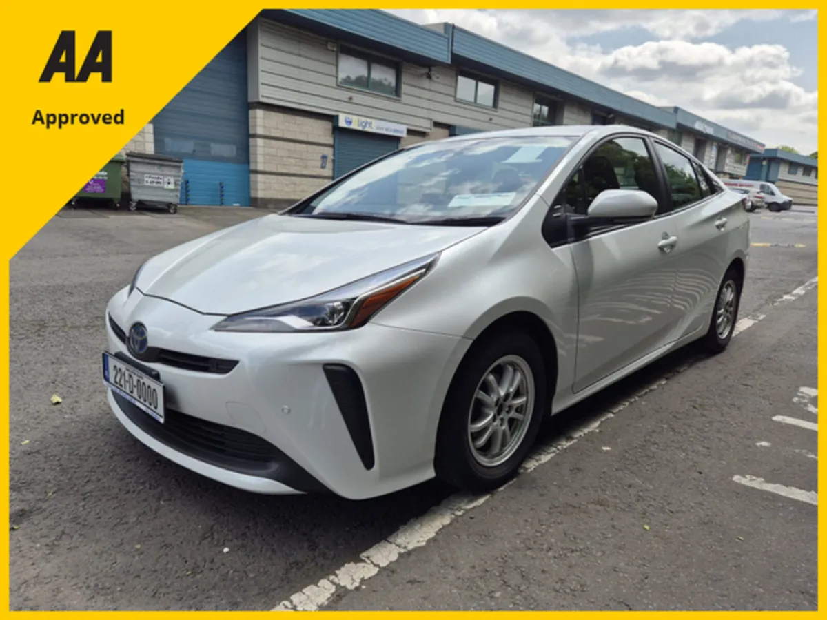 TOYOTA PRIUS / 2022 / 1.8 PETROL HYBRID / AUTO - Image 1